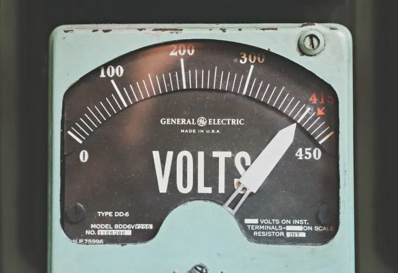Korzyści z zakupów w hurtowni elektrycznej – sklep elektryczny